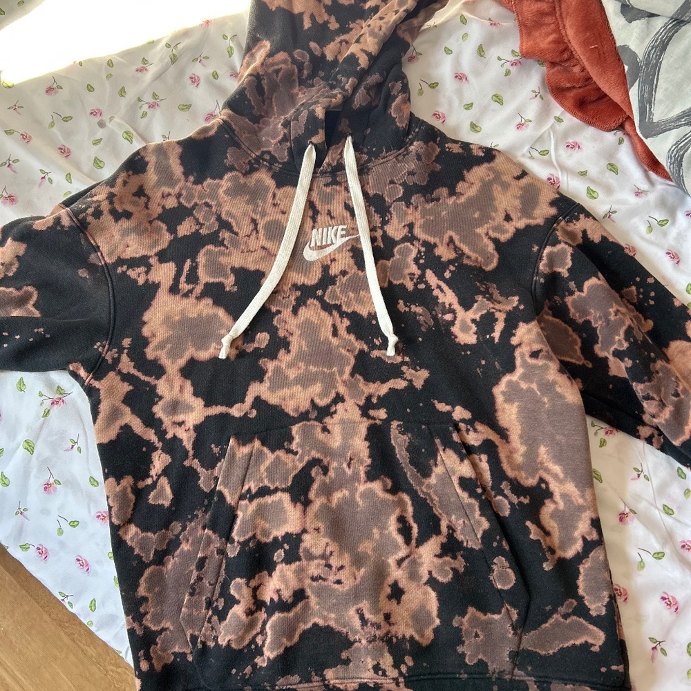 nike pullover hoodie